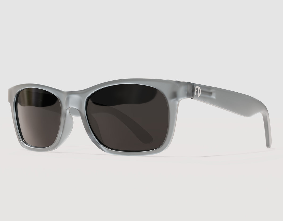 THE GENT FRAME - A refined wide-fit frame with a sleek, balanced design.