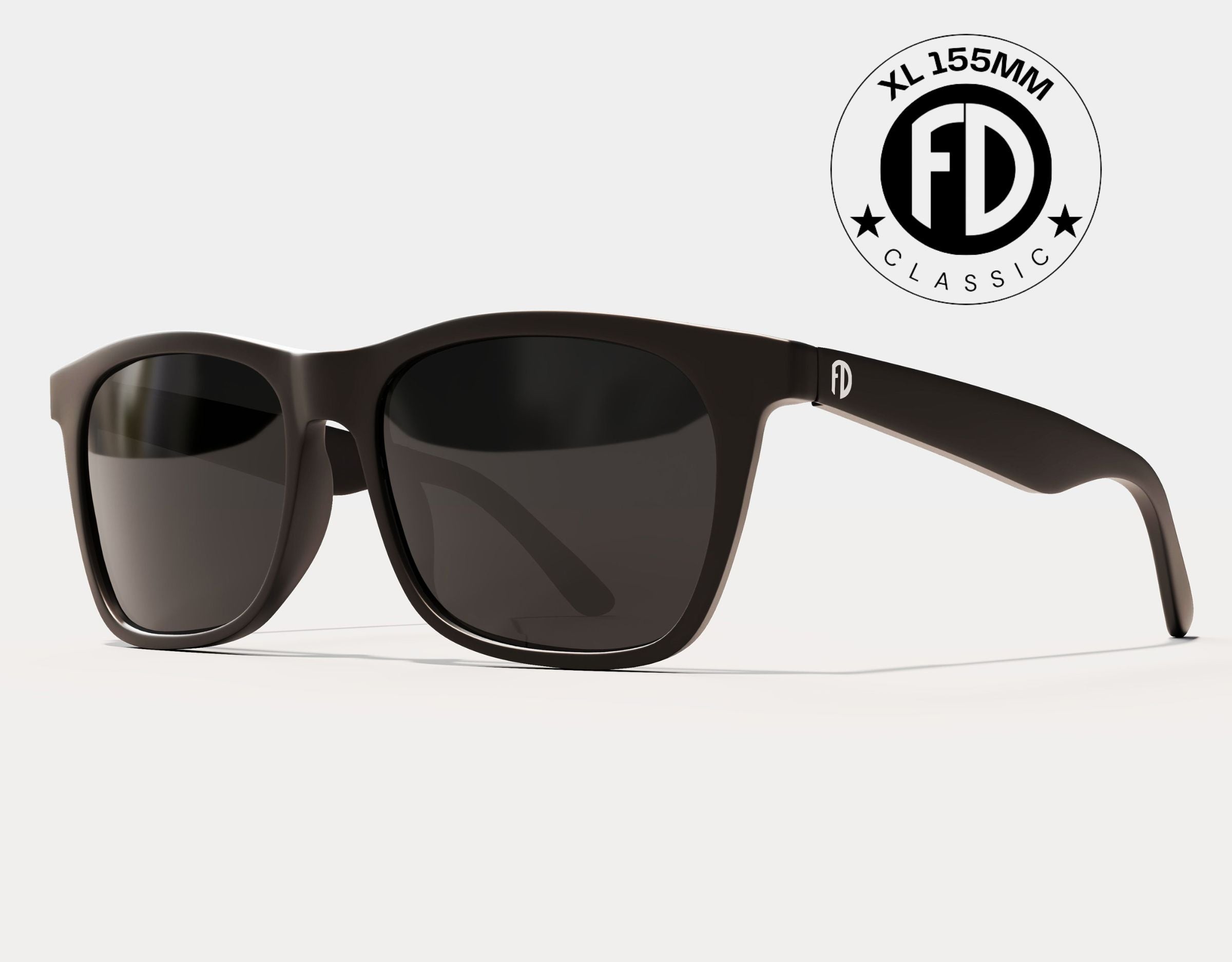 Classic 155mm XL sunglasses for large heads in Black Gloss with black smoke polarised lenses – sleek extra wide fit for everyday comfort.