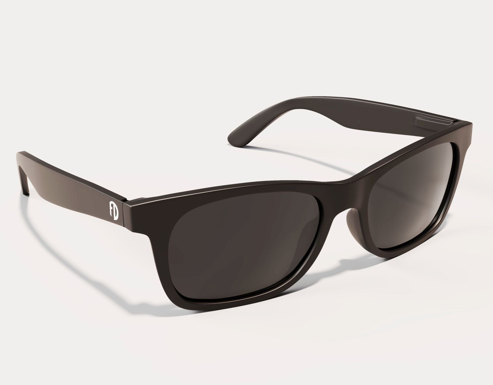 Side profile of The Gent 165mm XXL sunglasses for wide faces in Black – extra wide fit and smooth matte finish.