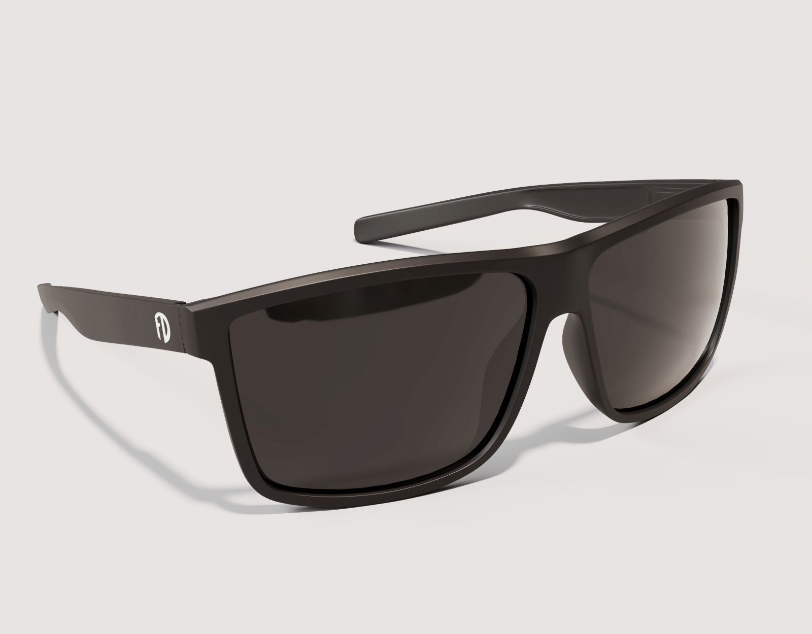 Side profile of Sport 165mm XXL extra wide sunglasses in Black with smoke lenses – built for movement and sun protection.