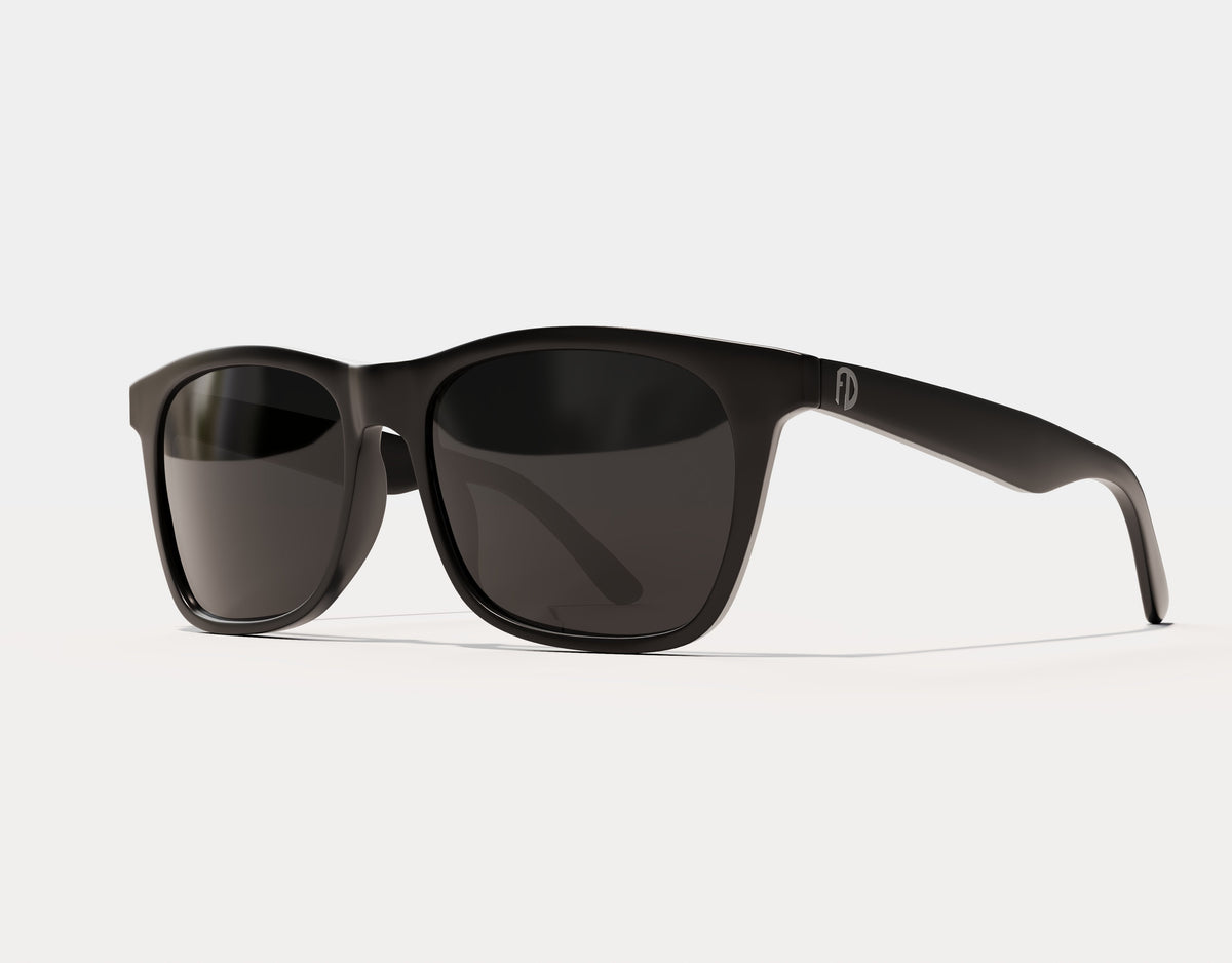 CLASSIC  - Our best-selling frame, where perfect fit meets effortless style.