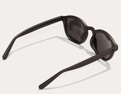 Rear view of The Scholar 165mm XXL large frame sunglasses in Blackout with black polarised lenses and a cool black logo– extra large fit for big heads and giant faces.