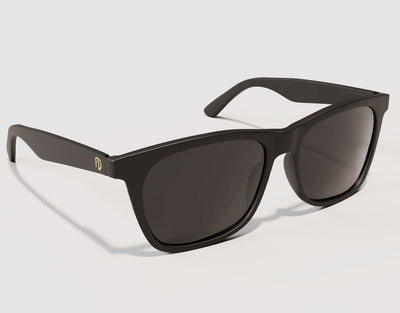 Side profile of Classic 155mm XL polarised sunglasses with gold branding – wide frame comfort for everyday wear.