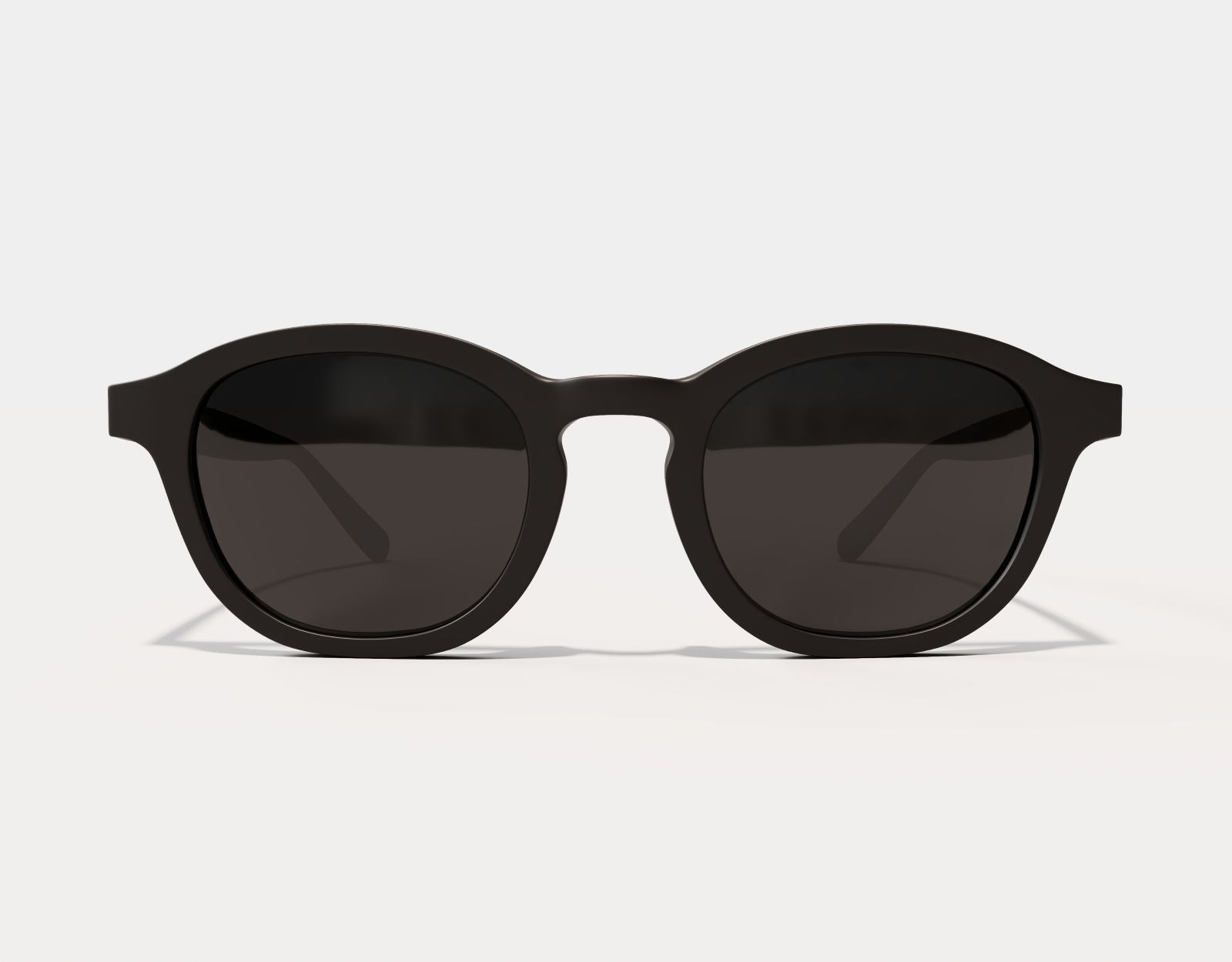 Front view of The Scholar 165mm XXL large frame sunglasses in Blackout with black polarised lenses and a cool black logo– extra large fit for big heads and wide faces.
