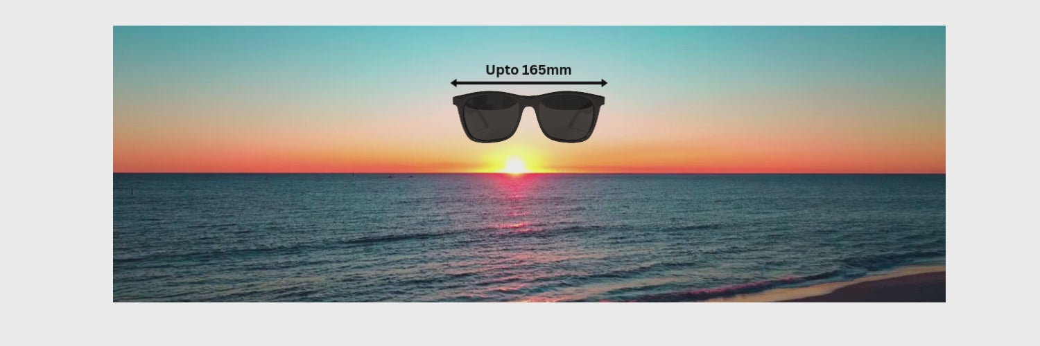 Load video: Panning shot of a sunset over the ocean